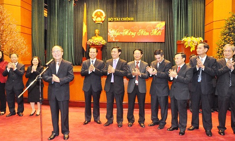 Chủ tịch Quốc hội Nguyễn Sinh Hùng phát biểu tại buổi lễ chúc mừng Năm Mới 2013